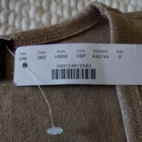 J. CREW Women's Metallic Gold Sleeveless Top. - Picture 6 of 7